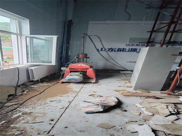 蒙山地基基础下沉墙体裂缝加固注浆顶升施工